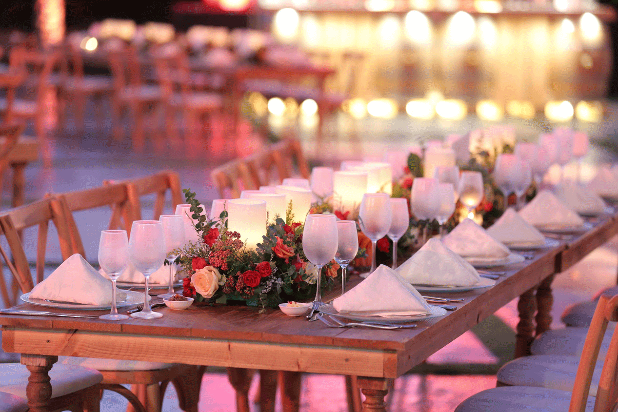Table Set – wedding floral design by Les Trois Fleurs, Lebanon